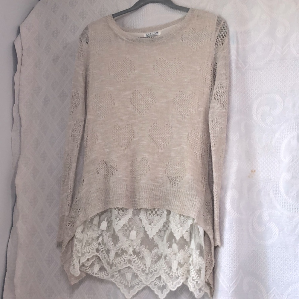 Avalon Lacey tunic
